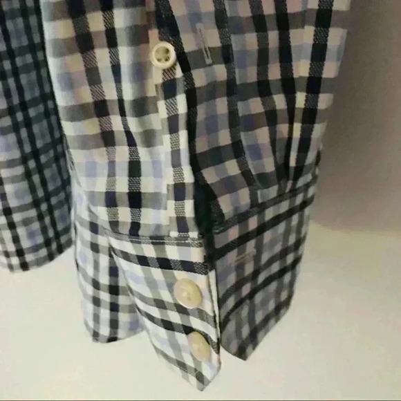 Banana Republic Button Down Shirt XL. No Iron - Picture 6 of 11